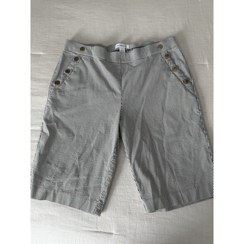 Liz Claiborne Women’s Bermuda Shorts Black And White Stripped Size XL